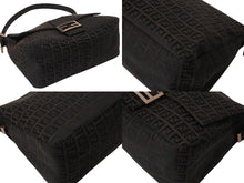 Load image into Gallery viewer, 極美品 FENDI フェンディ ズッキーノ マンマバケット キャンバス ワンショルダーバッグ ブラウン ピンクゴールド金具 8BR001 中古 4b002783