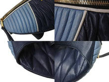 Load image into Gallery viewer, MIUMIU ミュウミュウ マテラッセ レザー ウエストバッグ ブルー ネイビー ボディバッグ ロゴ ツートーン ゴールド金具 美品 中古 4b002786