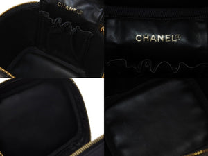 極美品 CHANEL シャネル バニティ ハンドバッグ 4番台 ココマーク キャビアスキン ブラック ゴールド金具 中古 4b002787