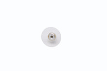 Load image into Gallery viewer, CHANEL シャネル ココマーク ピアス 重量約1.7g 05V刻印 ラインストーン メタル シルバー クリア 片耳用 美品 中古 4b002795