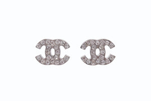 CHANEL シャネル ココマーク ピアス 重量約1.2g 08P刻印 ラインストーン メタル シルバー クリア 両耳用 美品 中古 4b002800