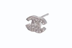 CHANEL シャネル ココマーク ピアス 重量約1.2g 08P刻印 ラインストーン メタル シルバー クリア 両耳用 美品 中古 4b002800
