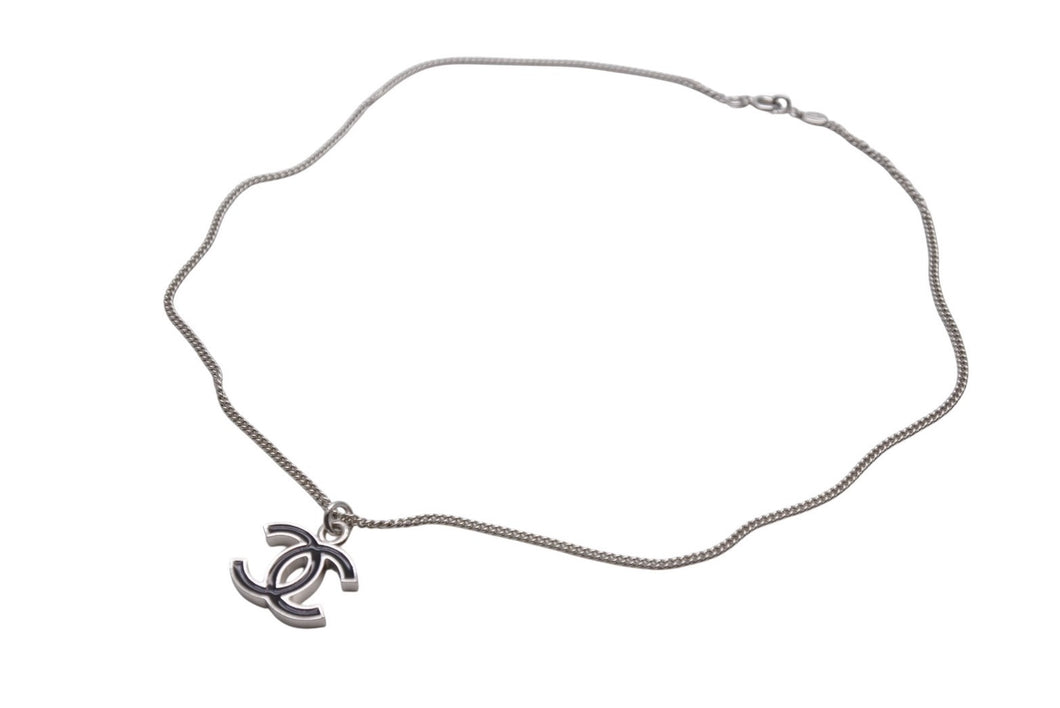 極美品 CHANEL シャネル ココマーク ネックレス 重量約6.3g 07V刻印 全長約43cm メタル シルバー ブラック 中古 4b002798