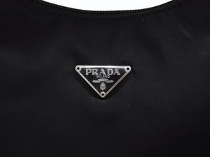 極美品 PRADA プラダ ホーボー ハンドバッグ ワンショルダーバッグ 三角ロゴプレート MV519 ブラック ナイロン 中古 4b007728
