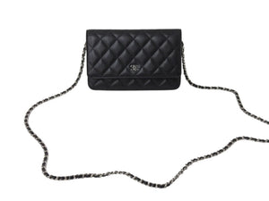 極美品 CHANEL シャネル チェーンウォレット ショルダーバッグ ランダム番台 ココマーク キャビアスキン キルティング ブラック 中古 4b002801