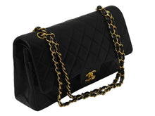 Load image into Gallery viewer, 極美品 CHANEL シャネル マトラッセ25 Wフラップ Wチェーンショルダーバッグ 4番台 ラムスキン ココマーク ブラック ゴールド金具 中古 4b002802