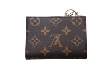 Load image into Gallery viewer, 新品未使用 LOUIS VUITTON ルイヴィトン モノグラム ポルトフォイユ リサ 新作 二つ折り財布 M13420 村上隆 ブラウン 中古 4b002809