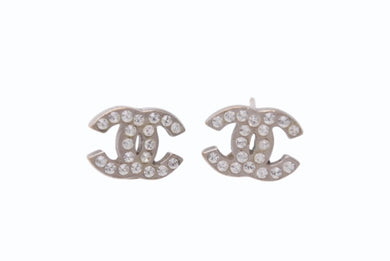 極美品 CHANEL シャネル ピアス ココマーク 両耳 09V刻印 メタル ラインストーン シルバー 0.8g 中古4b002822