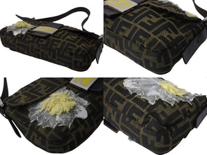 極美品 FENDI フェンディ マンマバケット ワンショルダーバッグ 26424 ズッカ柄 フラワーモチーフ 刺繍 シルバー金具 中古 4b002837