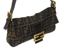 Load image into Gallery viewer, FENDI フェンディ マンマバケット ワンショルダーバッグ 26424 ズッカ柄 ブラウン キャンバス レザー ゴールド金具 美品 中古 4b002838
