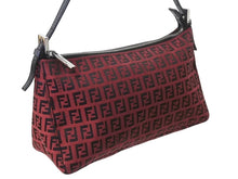 Load image into Gallery viewer, 極美品 FENDI フェンディ ズッキーノ ワンショルダーバッグ ズッカ柄 8BR156 キャンバス レザー レッド ブラック シルバー金具 中古 4b002843