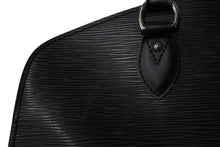 Load image into Gallery viewer, LOUIS VUITTON ルイヴィトン ポンヌフGM ハンドバッグ M59042 エピ レザー ブラック シルバー金具 美品 中古 4b002855