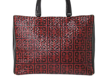 Load image into Gallery viewer, Givenchy ジバンシー 編みこみ ロゴ ハンドバッグ ゴートレザー プラスチック シルバー金具 手持ち 鞄 ブラック レッド 美品 中古 4b002902