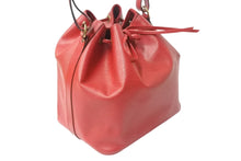 Load image into Gallery viewer, LOUIS VUITTON ルイヴィトン エピ ノエ 巾着ショルダーバッグ M44007 カスティリアンレッド レザー ゴールド金具 美品 中古 4b002903