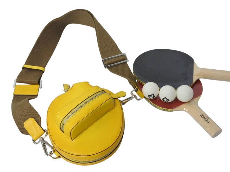 新品未使用 FENDI フェンディ 卓球 セット ラケット ショルダーケース イタリア製 イエロー レザー 中古 4b002909