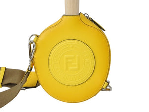 新品未使用 FENDI フェンディ 卓球 セット ラケット ショルダーケース イタリア製 イエロー レザー 中古 4b002909