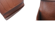 Load image into Gallery viewer, LOUIS VUITTON ルイヴィトン モノグラム オーガナイザードゥポッシュ 二つ折りカードケース M61732 ブラウン 美品 中古 4b002914