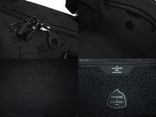 Load image into Gallery viewer, 極美品 LOUIS VUITTON ルイヴィトン キーポル バンドリエール55 ボストンバッグ M46441 モノグラム エクリプス リバース 草間彌生 中古 4b002943