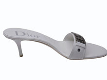 画像をギャラリービューアに読み込む, 極美品 Christian Dior クリスチャンディオール ミュール ロゴ プレート レザー ホワイト サイズ37 中古 4b002955