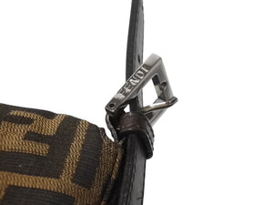 極美品 FENDI フェンディ マンマバケット ワンショルダーバッグ 26424 ズッカ柄 キャンバス レザー ブラウン シルバー金具 中古 4b002969
