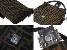 Load image into Gallery viewer, 極美品 FENDI フェンディ マンマバケット ワンショルダーバッグ 26424 ズッカ柄 キャンバス レザー ブラウン シルバー金具 中古 4b002969