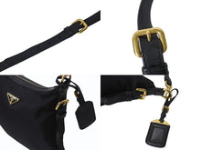 Load image into Gallery viewer, PRADA プラダ ショルダーバッグ トライアングルロゴ ナイロン レザー ブラック ゴールド金具 美品 中古 4b002985