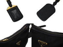Load image into Gallery viewer, PRADA プラダ ショルダーバッグ トライアングルロゴ ナイロン レザー ブラック ゴールド金具 美品 中古 4b002985