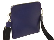 Load image into Gallery viewer, 極美品 LOEWE ロエベ ショルダーバッグ メッセンジャーバッグ ゴヤレポーター 316.60.P63 カーフ アナグラム ブルー シルバー金具 中古 4b002994