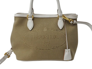 極美品 PRADA プラダ ハンドバッグ ショルダーバッグ 2way 1BA172 キャンバス レザー ホワイト ベージュ ゴールド金具 中古 4b002997