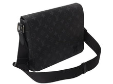Load image into Gallery viewer, 新品未使用 LOUIS VUITTON ルイヴィトン ディストリクトPM ショルダーバッグ M46255 モノグラムエクリプスキャンバス 中古 4b003009