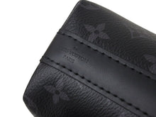 Load image into Gallery viewer, 新品未使用 LOUIS VUITTON ルイヴィトン ディストリクトPM ショルダーバッグ M46255 モノグラムエクリプスキャンバス 中古 4b003009