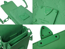 Load image into Gallery viewer, 極美品 LOUIS VUITTON ルイヴィトン Sロック ヴェルティカル ウエアラブル ウォレット ショルダーバッグ M81525 ヴァージルアブロー 中古 4b003031