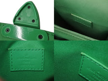Load image into Gallery viewer, 極美品 LOUIS VUITTON ルイヴィトン Sロック ヴェルティカル ウエアラブル ウォレット ショルダーバッグ M81525 ヴァージルアブロー 中古 4b003031