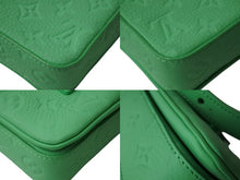 Load image into Gallery viewer, 極美品 LOUIS VUITTON ルイヴィトン Sロック ヴェルティカル ウエアラブル ウォレット ショルダーバッグ M81525 ヴァージルアブロー 中古 4b003031