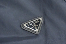 画像をギャラリービューアに読み込む, PRADA プラダ ショートパンツ ショーツ P218G サイズ36 シルクトライアングルロゴ 三角プレート ネイビー 美品 中古 4b003178 