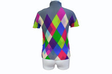 Load image into Gallery viewer, me ISSEY MIYAKE ミー イッセイミヤケ アーガイル柄 プリーツ ハイネック ワッフルブラウス MI71FK245 マルチカラー 良品 中古 4b003192