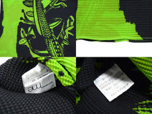 Load image into Gallery viewer, 極美品 ISSEY MIYAKE イッセイミヤケ ワッフルブラウス MI83FK146 フィリピン製 ポリエステル ブラック グリーン 中古 4b003193