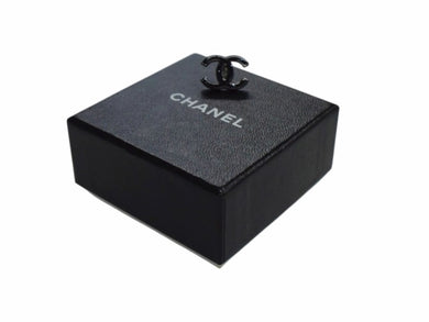 極美品 CHANEL シャネル ココマーク ピアス 重量約2.5g 07A刻印 レジン メタル シルバー ブラック ラメ 片耳用 中古 4b003210