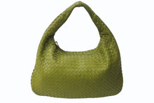 Load image into Gallery viewer, BOTTEGA VENETA ボッテガヴェネタ イントレチャート ホーボー ワンショルダーバッグ 115653 レザー グリーン 美品 中古 4b003245