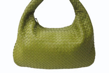 Load image into Gallery viewer, BOTTEGA VENETA ボッテガヴェネタ イントレチャート ホーボー ワンショルダーバッグ 115653 レザー グリーン 美品 中古 4b003245