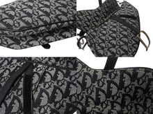 Load image into Gallery viewer, 極美品 Christian Dior クリスチャンディオール トロッター サドルバッグ ブラック ガリアーノ期 シルバー金具 ブラック ワンショルダー ロゴ 中古 4b003266