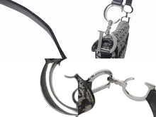Load image into Gallery viewer, 極美品 Christian Dior クリスチャンディオール トロッター サドルバッグ ブラック ガリアーノ期 シルバー金具 ブラック ワンショルダー ロゴ 中古 4b003266