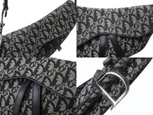 Load image into Gallery viewer, 極美品 Christian Dior クリスチャンディオール トロッター サドルバッグ ブラック ガリアーノ期 シルバー金具 ブラック ワンショルダー ロゴ 中古 4b003266