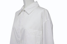 Load image into Gallery viewer, 極美品 HERMES エルメス 長袖 比翼ボタンシャツ H4H0601DV9034 サイズ34 ホワイト コットンツイル ポケット刺繍 中古 4b003289