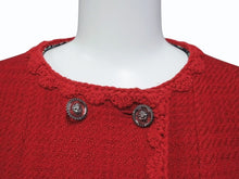 Load image into Gallery viewer, 極美品 CHANEL シャネル ノーカラー ツイードジャケット P77692V60404 サイズ36 ウール ラインストーン レッド 中古 4b003296
