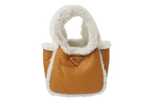 Load image into Gallery viewer, 新品未使用 PRADA プラダ シアリング ミニハンドバッグ ムートン コニャック ナチュラル 1BA349 中古 4b003300