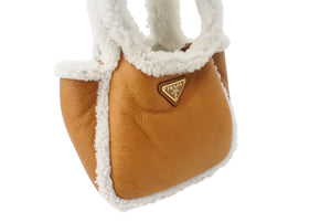 新品未使用 PRADA プラダ シアリング ミニハンドバッグ ムートン コニャック ナチュラル 1BA349 中古 4b003300