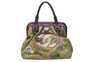 極美品 CHANEL シャネル エンブロイダリー グラフィティ がま口 ハンドバッグ カーキ A92791 アンティークシルバー金具 中古 4b003342