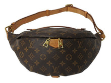 Load image into Gallery viewer, LOUIS VUITTON ルイヴィトン ボディバッグ M43644 バムバッグ ブラウン モノグラムキャンバス 美品 中古 4b003375