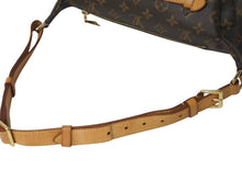 Load image into Gallery viewer, LOUIS VUITTON ルイヴィトン ボディバッグ M43644 バムバッグ ブラウン モノグラムキャンバス 美品 中古 4b003375